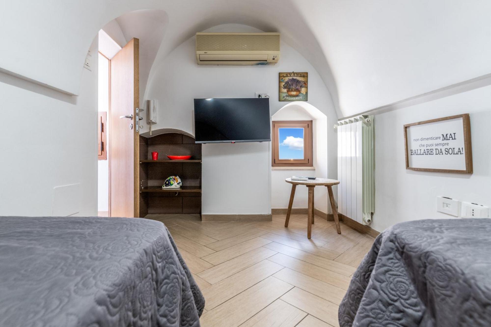 White Stone Flats & Studios Ostuni Phòng bức ảnh